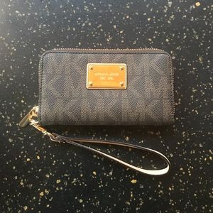 NWOT Michael Kors Wristlet
